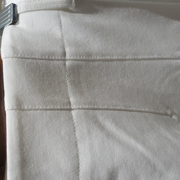 Nwt JNY size 10 white wide legs strechy pants - Picture 9 of 11